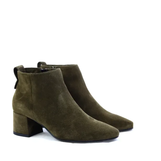 Nessi 20781 oliwka 192