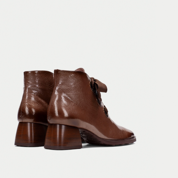 Hispanitas HI254326 Marsella Hazelnut