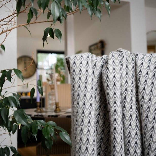 Woolish  Koc Amai szary