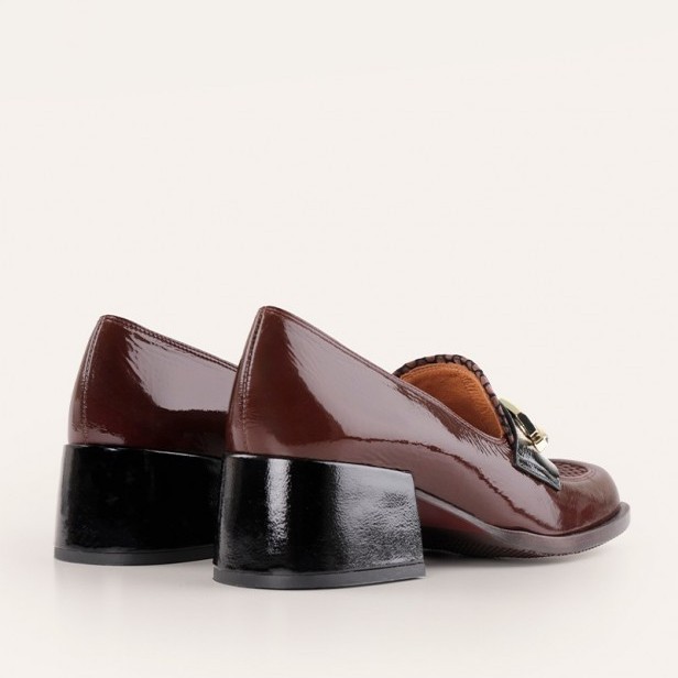 Chie Mihara Boal Brown