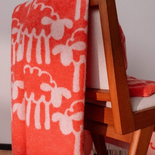 Woolish  Koc Friendsheep czerwony