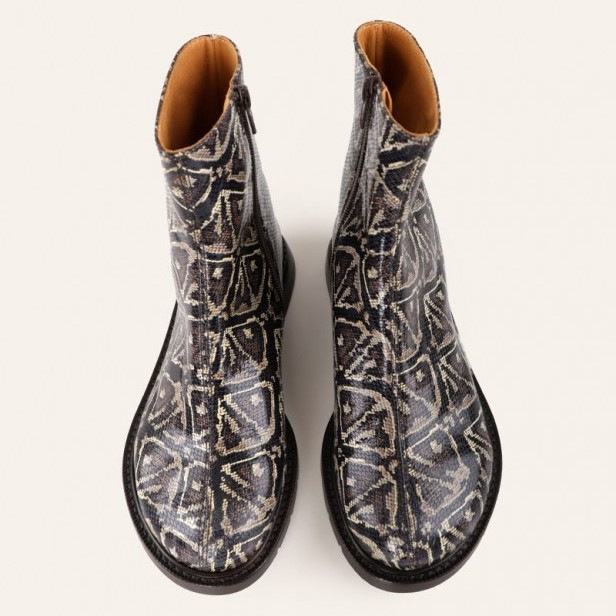 Chie Mihara Japi Brown