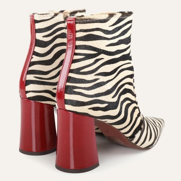 Chie Mihara Londa Zebra