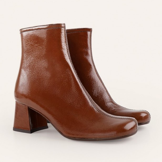 Chie Mihara Muki Brown