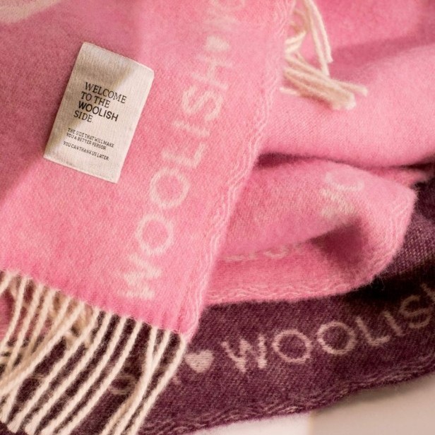 Koce Woolish  Koc Shrimp Love różowy