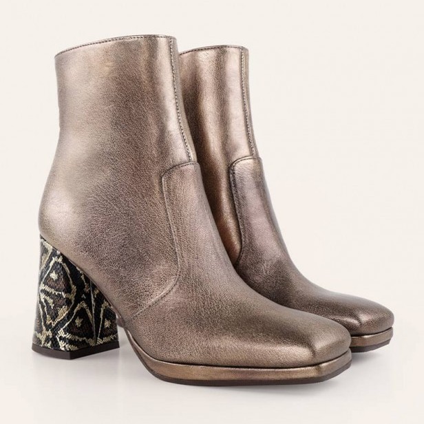 Chie Mihara Xelux Bronze