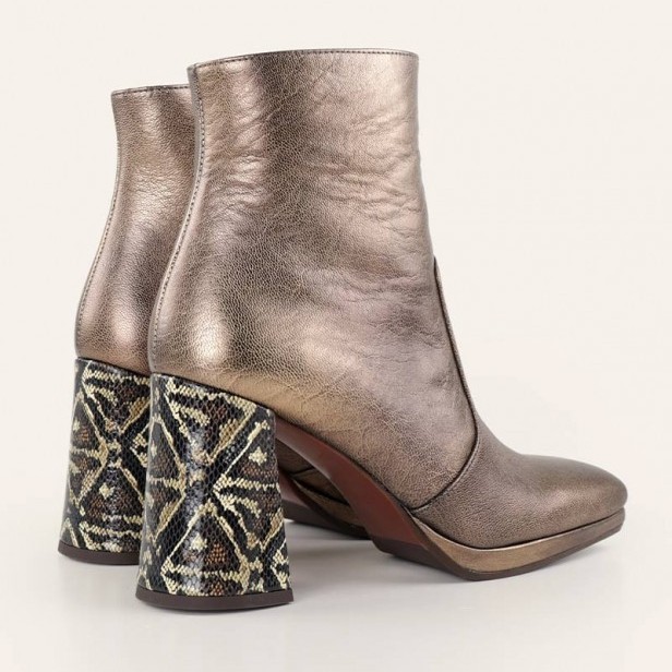 Chie Mihara Xelux Bronze