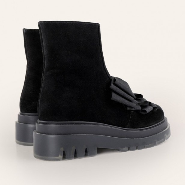 Chie Mihara Yundi Black