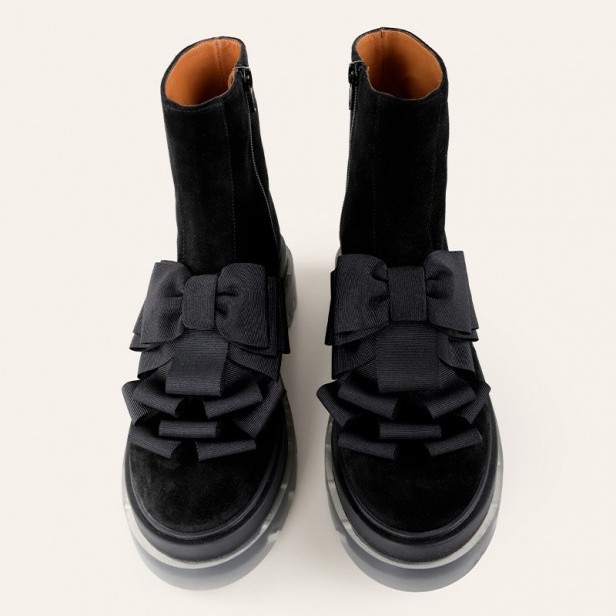 Chie Mihara Yundi Black