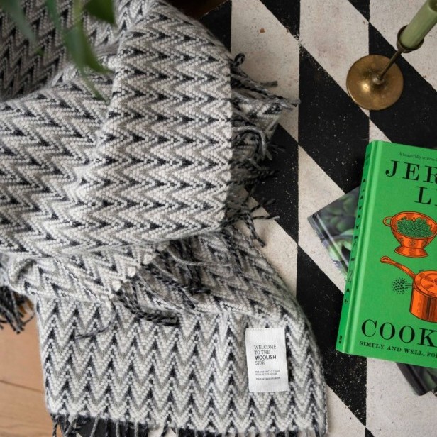 Woolish  Koc Amai szary