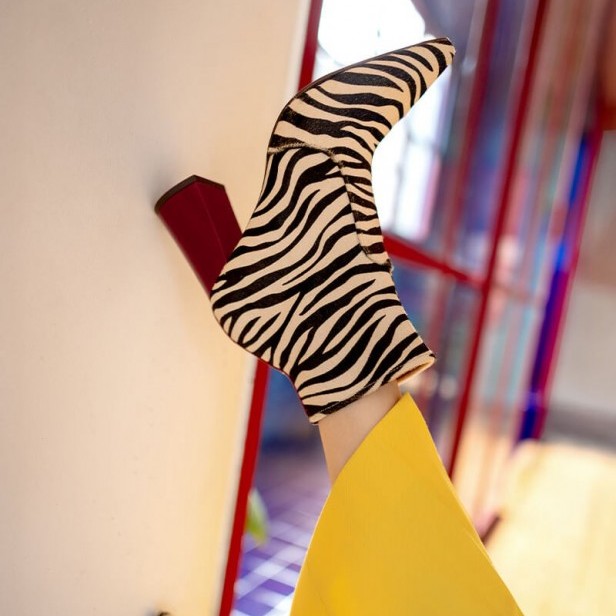 Chie Mihara Londa Zebra